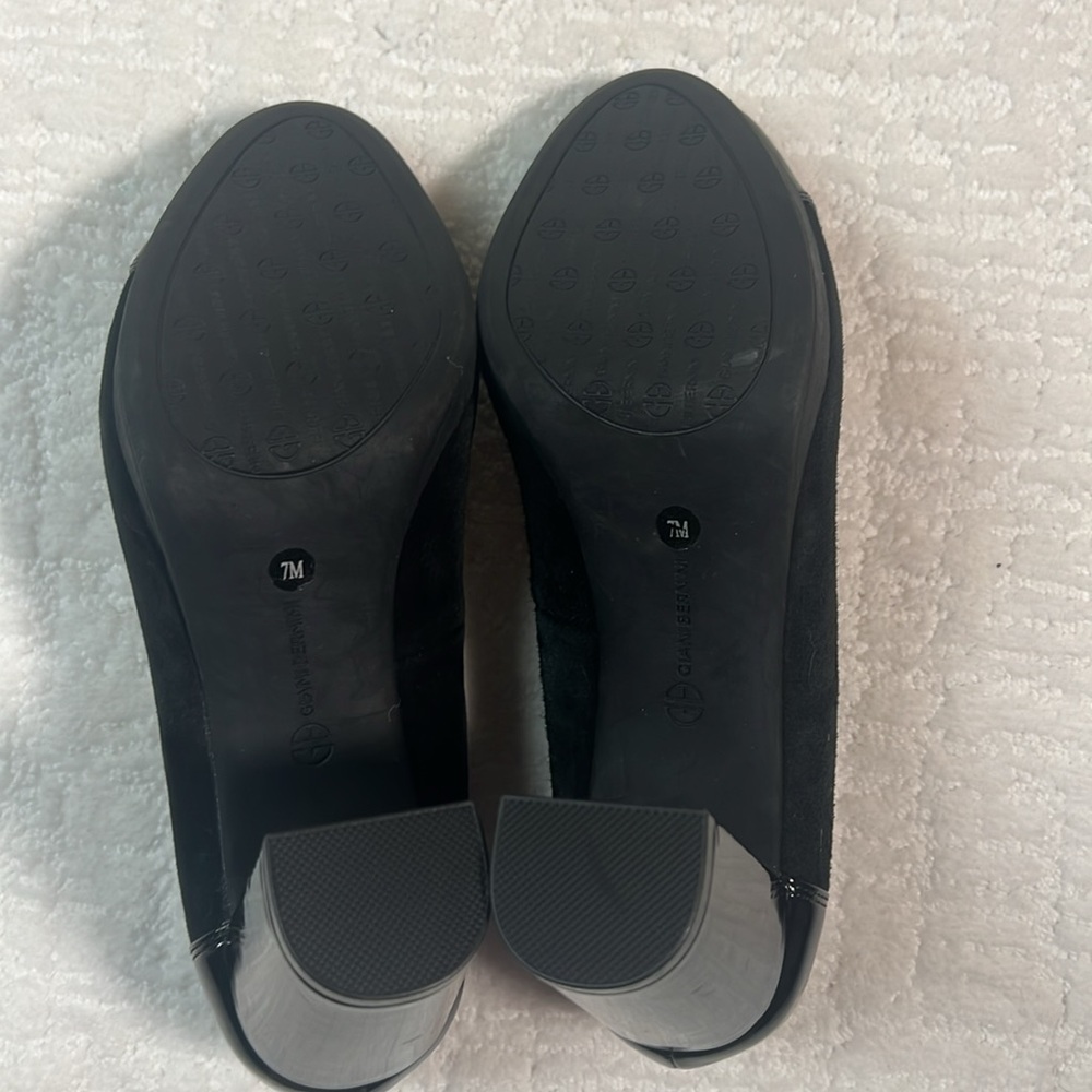 New! Giani Bernini Laynne Suede and Patent Leather comfort block heel pumps 7 - Picture 6 of 11